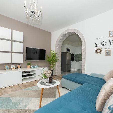 Luxury Apartments Nadalina Sea View マカルスカ エクステリア 写真